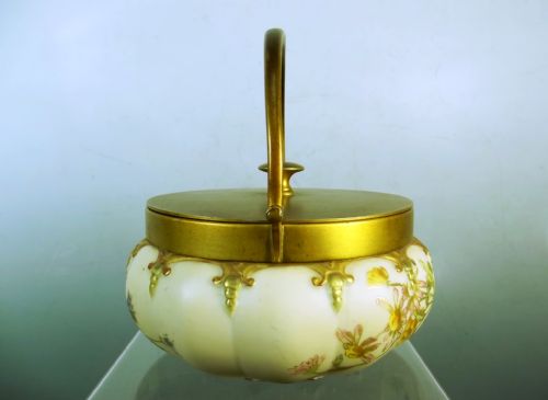 ROYAL WORCESTER HAND PAINTED BLUSH IVORY JAR AND COVER - ADDITIONAL PHOTO 1