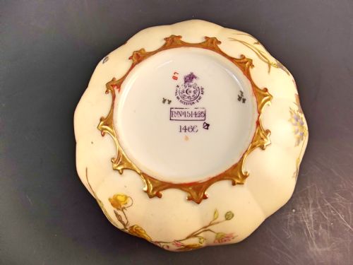 ROYAL WORCESTER HAND PAINTED BLUSH IVORY JAR AND COVER - ADDITIONAL PHOTO 6