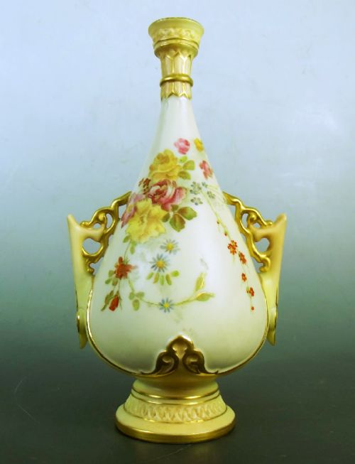 royal worcester hand painted blush ivory vase - CATEGORY: ANTIQUE CERAMICS - DATED 1900