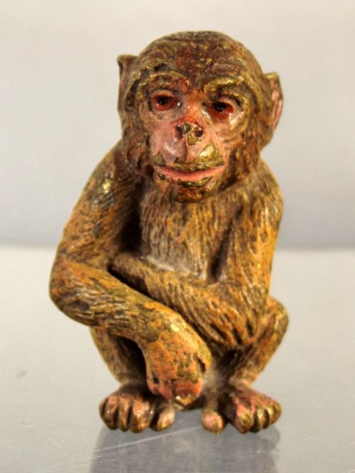 19th century austrian cold painted bronze chimpanzee figurine - CATEGORY: ANTIQUE METAL - DATED 19TH CENTURY