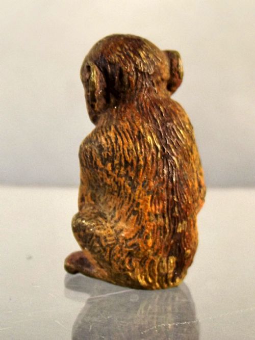 19TH CENTURY AUSTRIAN COLD PAINTED BRONZE CHIMPANZEE FIGURINE - ADDITIONAL PHOTO 3