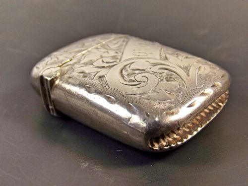 1886 HALLMARKED SILVER LADIES PETIT VESTA CASE - ADDITIONAL PHOTO 1