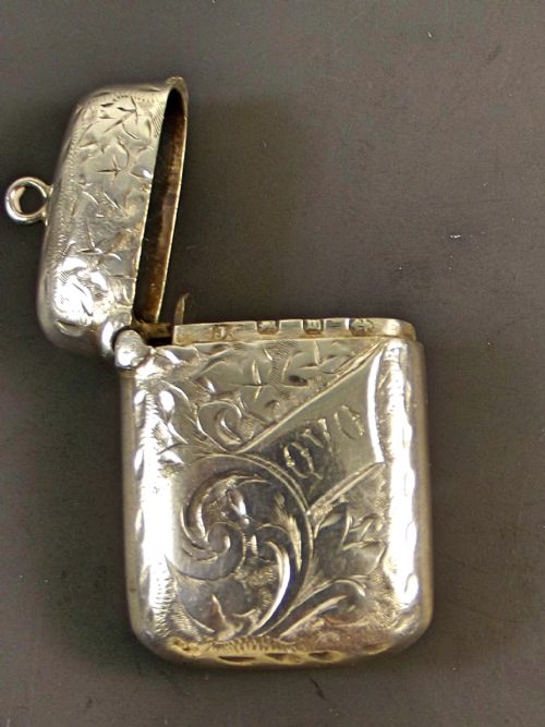 1886 HALLMARKED SILVER LADIES PETIT VESTA CASE - ADDITIONAL PHOTO 3