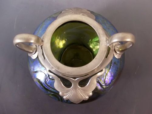 ART NOUVEAU LOETZ BLUE ON GREEN PEWTER MOUNTED VASE - ADDITIONAL PHOTO 4