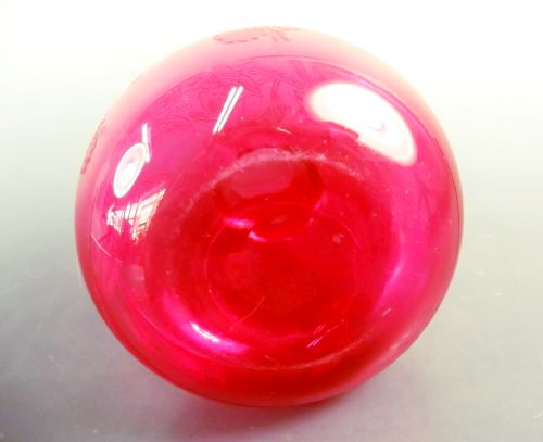 STEVENS AND WILLIAMS CRANBERRY URANIUM GLASS FAUX CAMEO VASE - ADDITIONAL PHOTO 5