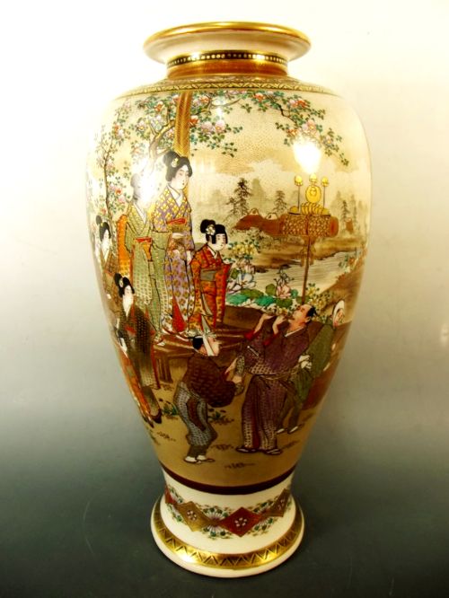 large japanese meiji period satsuma vase by kozan - CATEGORY: ANTIQUE VASES - DATED 1890