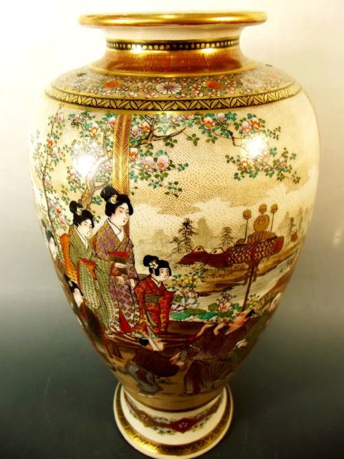 LARGE JAPANESE MEIJI PERIOD SATSUMA VASE BY KOZAN - ADDITIONAL PHOTO 11