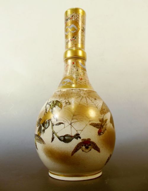 LARGE PAIR JAPANESE SATSUMA VASES BY TAIZAN - ADDITIONAL PHOTO 2
