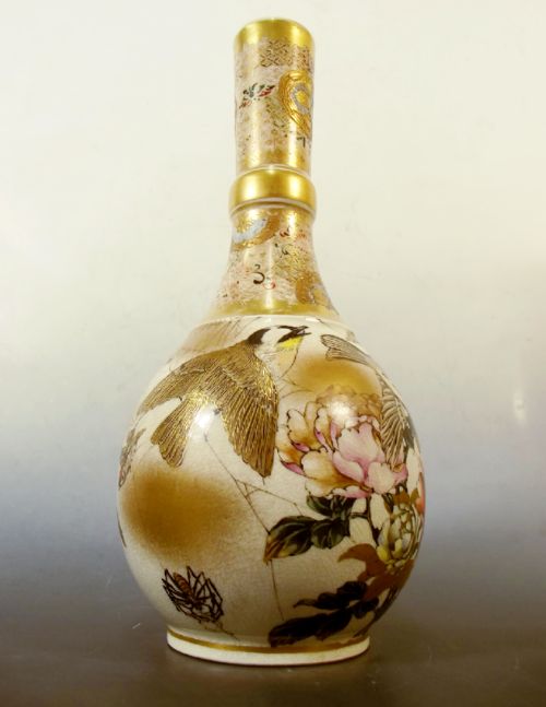 LARGE PAIR JAPANESE SATSUMA VASES BY TAIZAN - ADDITIONAL PHOTO 3