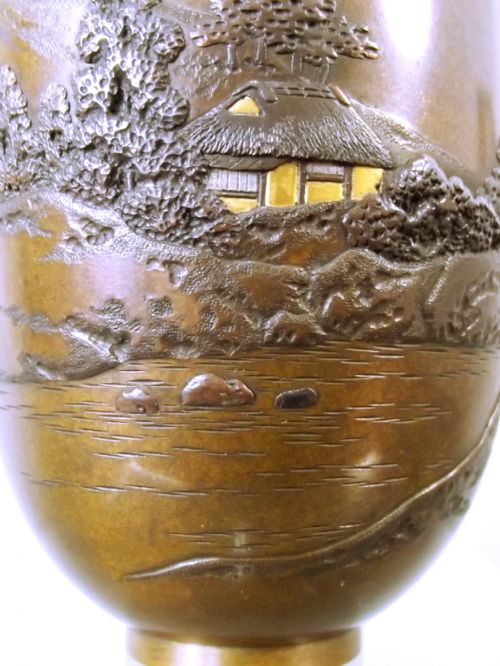 JAPANESE MEIJI PERIOD CHISELLED BRONZE LANDSCAPE VASE SIGNED - ADDITIONAL PHOTO 5