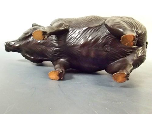 JAPANESE MEIJI PERIOD BRONZE PIG OKIMONO BY ATSUYOSHI FOR THE MARUKI COMPANY - ADDITIONAL PHOTO 6