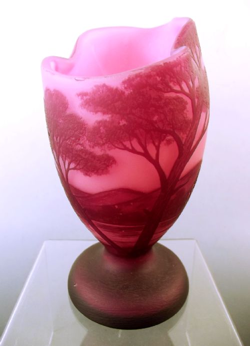 loetz richard cameo glass vase - CATEGORY: ANTIQUE GLASS - DATED 1920