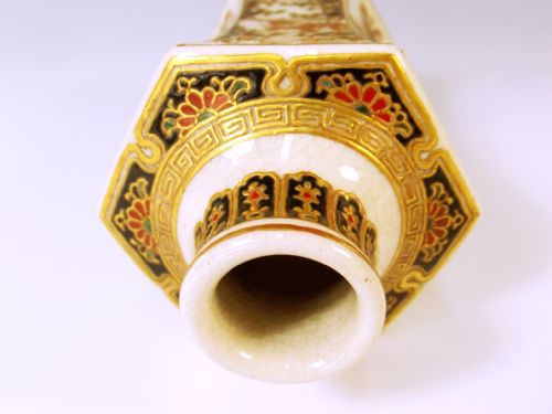 JAPANESE MEIJI PERIOD IMPERIAL SATSUMA SIXSIDED VASE - ADDITIONAL PHOTO 3