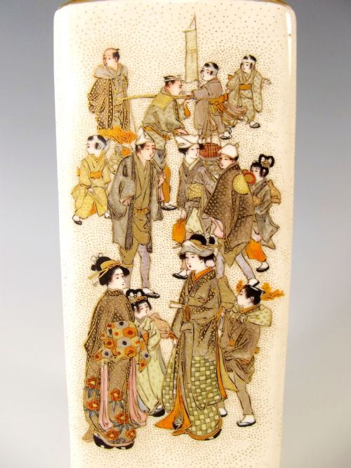 JAPANESE SATSUMA MEIJI PERIOD FOURSIDED VASE BY KINKOZAN - ADDITIONAL PHOTO 4