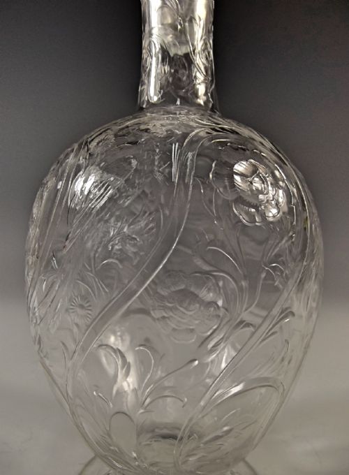 STEVENS AND WILLIAMS INTAGLIO CUT DECANTER - ADDITIONAL PHOTO 4