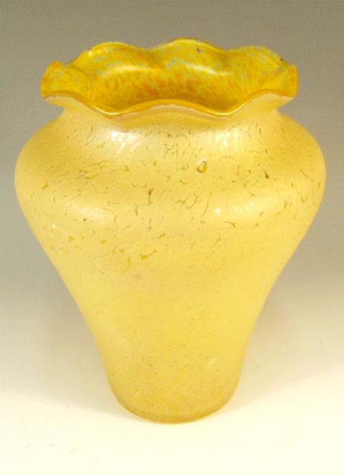 tall johann loetz lemon yellow crete papillion vase - CATEGORY: ANTIQUE GLASS - DATED 1910