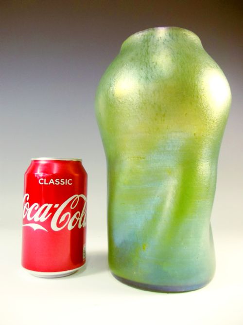 LARGE LOETZ BLUE ON GREEN CESILE FINISH VASE - ADDITIONAL PHOTO 5
