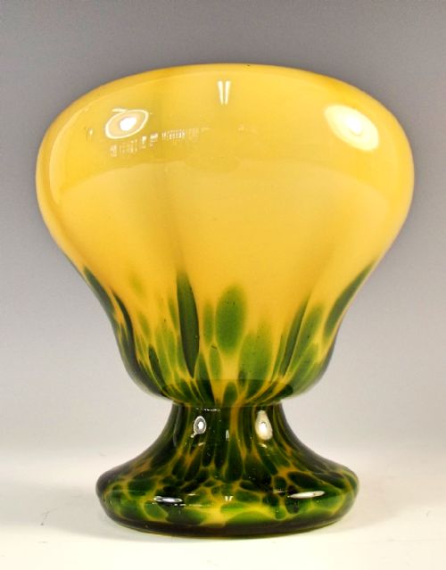POSHINGER GREEN MICA GLASS BULB VASE - ADDITIONAL PHOTO 1