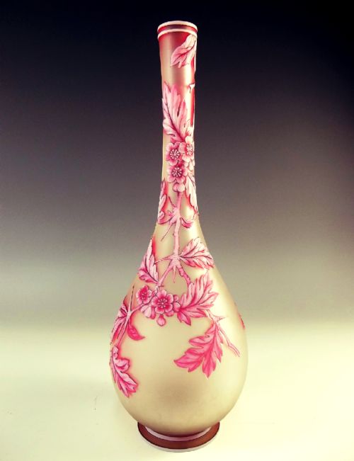 victorian thomas webb 3 colour cameo glass vase - CATEGORY: ANTIQUE GLASS - DATED 1890