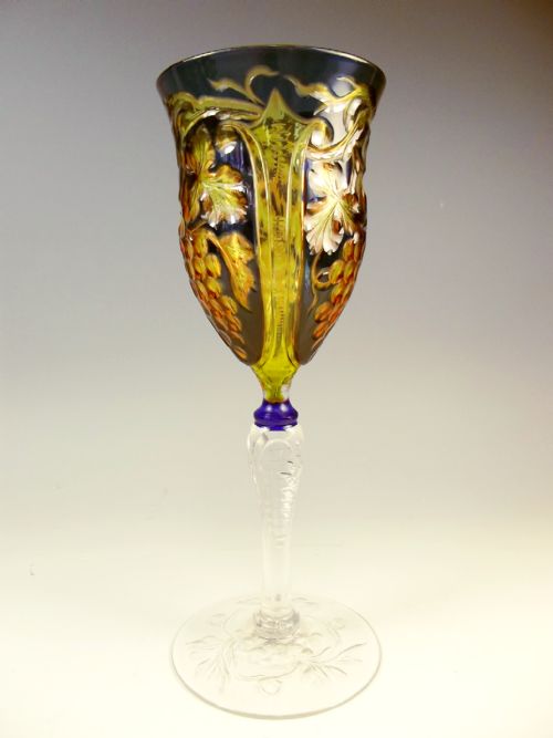 STEVENS AND WILLIAMS 3 COLOUR INTAGLIO CUT WINE GLASS C1890 - ADDITIONAL PHOTO 1