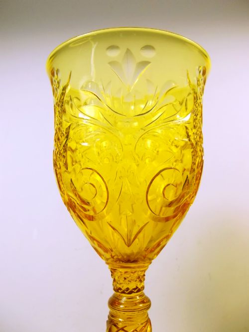 STEVENS AND WILLIAMS AMBER URANIUM INTAGLIO CUT WINE GLASS C1890 - ADDITIONAL PHOTO 2