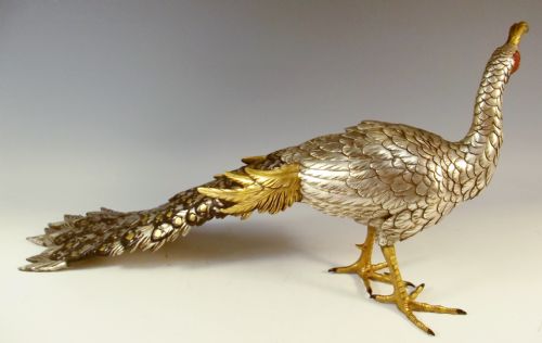 JAPANESE MEIJI PERIOD SILVERED BRONZE PEACOCK OKIMONO - ADDITIONAL PHOTO 3