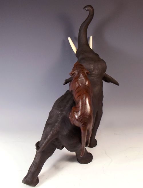 LARGE JAPANESE MEIJI PERIOD BRONZE ELEPHANT TIGER GROUP OKIMONO - ADDITIONAL PHOTO 11