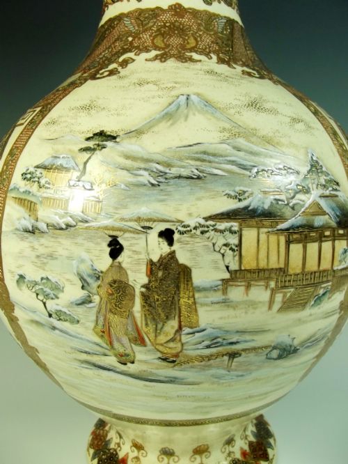 LARGE JAPANESE MEIJI PERIOD SATSUMA SNOW SCENE VASE - ADDITIONAL PHOTO 1