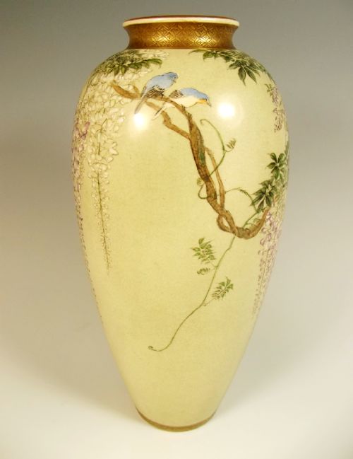 japanese meiji period satsuma vase by kinkozan - CATEGORY: ANTIQUE VASES - DATED 1900