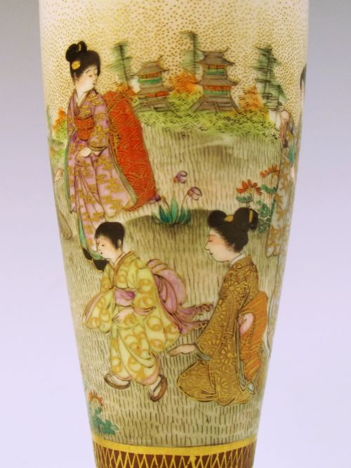 PAIR JAPANESE MEIJI PERIOD SATSUMA GEISHA VASES - ADDITIONAL PHOTO 4