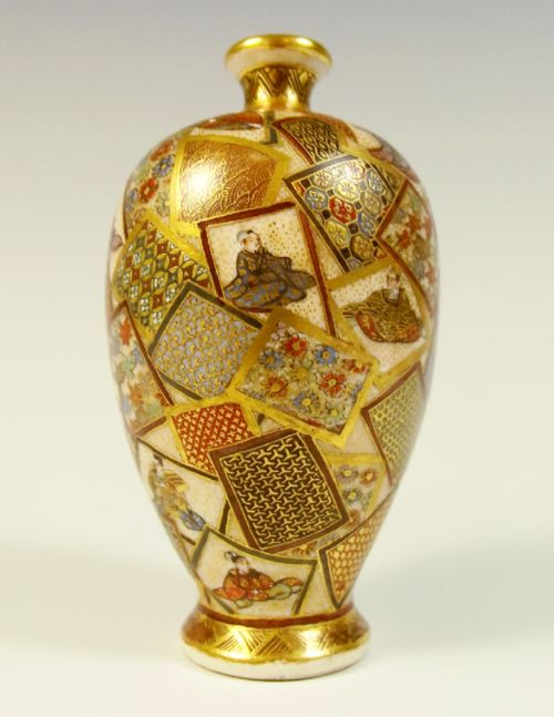 PAIR JAPANESE MEIJI PERIOD MULTI PANELLED SATSUMA VASES - ADDITIONAL PHOTO 4