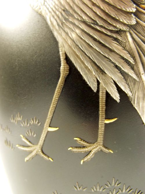 JAPANESE MEIJI PERIOD BRONZE ONLAID PEACOCK VASE - ADDITIONAL PHOTO 2