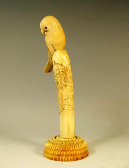 JAPANESE MEIJI PERIOD STAG ANTLER PERCHED BIRD - ADDITIONAL PHOTO 1