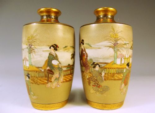 PAIR JAPANESE SATSUMA VASES BY OKAMOTO RYOZAN - ADDITIONAL PHOTO 4