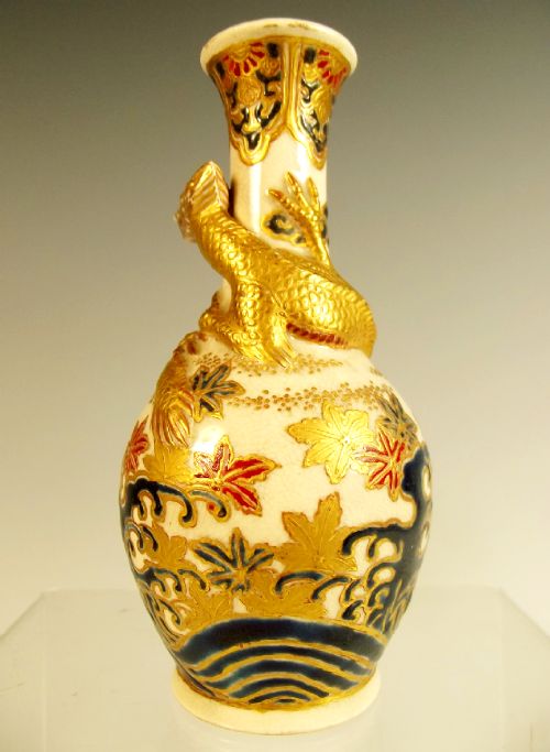 JAPANESE MEIJI PERIOD IMPERIAL SATSUMA DRAGON VASE - ADDITIONAL PHOTO 1