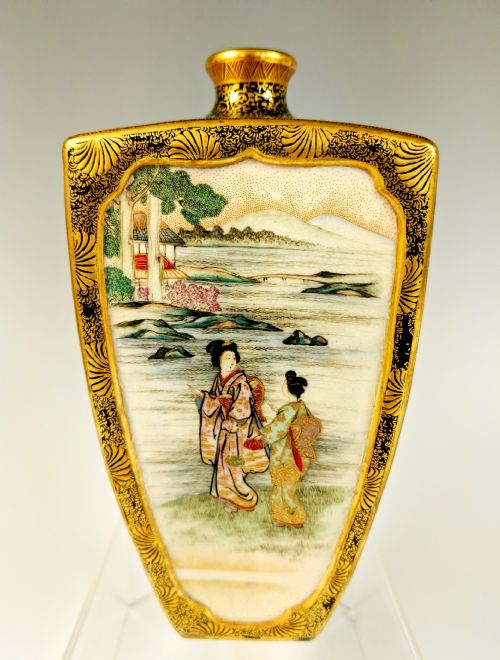 JAPANESE MEIJI PERIOD SATSUMA VASE WITH TEAL GROUND BY SHUZAN - ADDITIONAL PHOTO 1