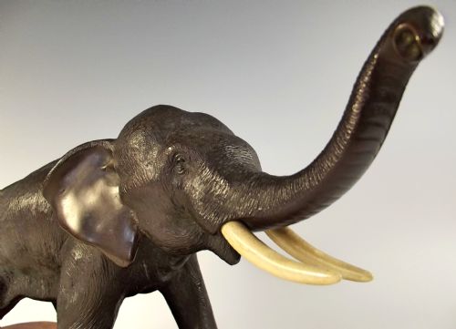 JAPANESE MEIJI PERIOD BRONZE ELEPHANT OKIMONO ON STAND - ADDITIONAL PHOTO 2