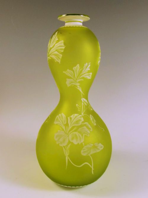 VICTORIAN STOURBRIDGE THOMAS WEBB GOURD CAMEO GLASS VASE - ADDITIONAL PHOTO 2