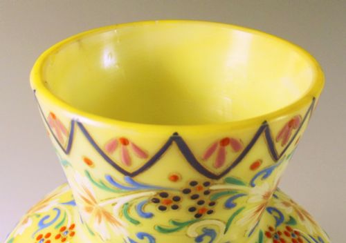 19TH C YELLOW CASED HARRACH GLASS VASE HAND PAINTED ENAMEL DECORATION - ADDITIONAL PHOTO 2