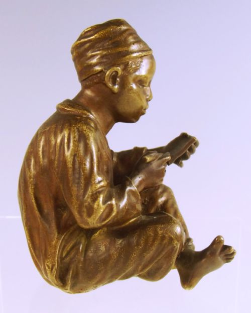 19TH C AUSTRIAN BRONZE OF A BOY WRITING - ADDITIONAL PHOTO 6