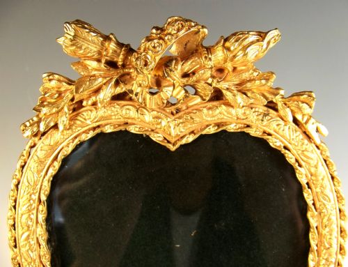 LARGE 19TH C FRENCH ORMOLU TRIO OF HEARTS PICTURE FRAME - ADDITIONAL PHOTO 2