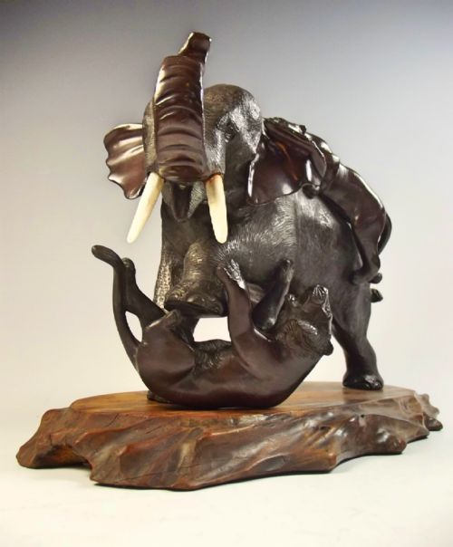 JAPANESE MEIJI PERIOD BRONZE ELEPHANT AND TIGER OKIMONO - ADDITIONAL PHOTO 1