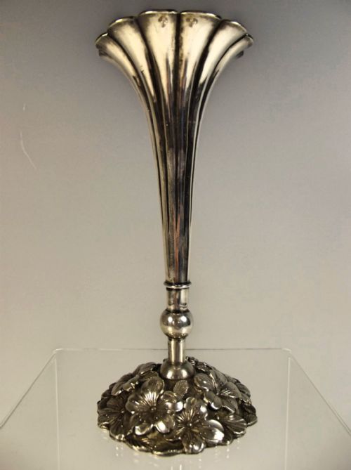 JAPANESE MEIJI PERIOD PURE SILVER PRUNUS VASE BY KONOIKE - ADDITIONAL PHOTO 1