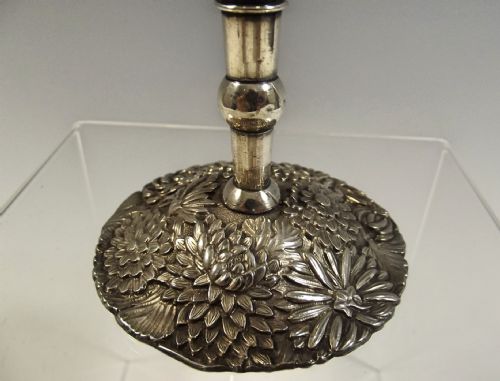 JAPANESE MEIJI PERIOD PURE SILVER CHRYSANTHEMUM VASE BY KONOIKE - ADDITIONAL PHOTO 2