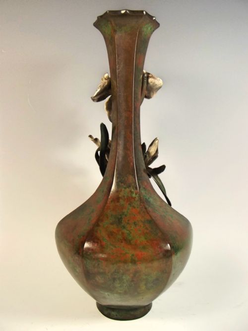 JAPANESE MEIJI PERIOD BRONZE IRIS VASE - ADDITIONAL PHOTO 3