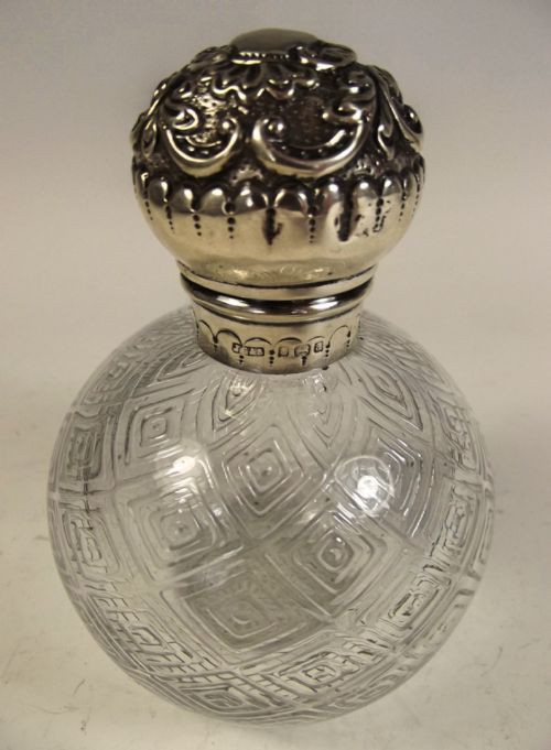 STOURBRIDGE DIAMOND AIR TRAP GLASS SILVER TOPPED SCENT BOTTLE - ADDITIONAL PHOTO 5