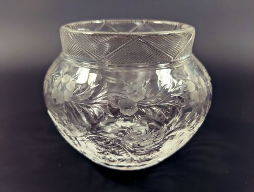 stevens and williams intaglio cut rococo glass posy bowl - CATEGORY: ANTIQUE GLASS - DATED 1890