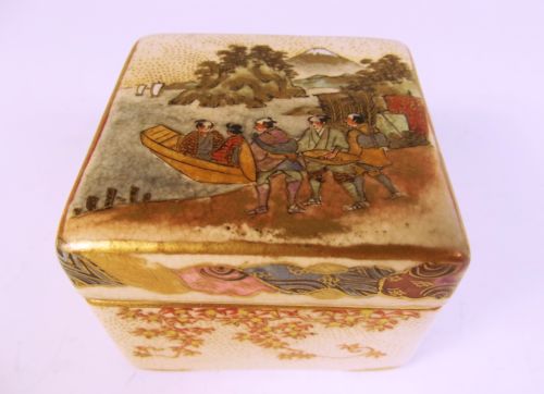 japanese meiji period satsuma pottery box cover - CATEGORY: ANTIQUE CERAMICS - DATED 1900