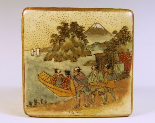 JAPANESE MEIJI PERIOD SATSUMA POTTERY BOX COVER - ADDITIONAL PHOTO 3
