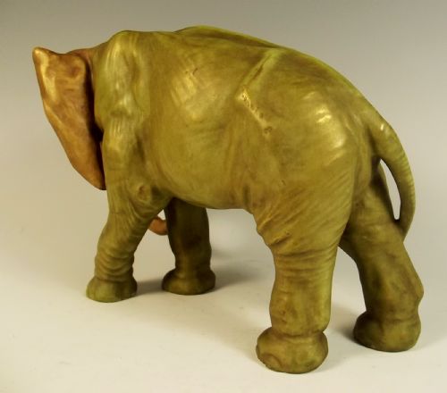 PAIR OF ROYAL DUX PORCELAIN ELEPHANTS - ADDITIONAL PHOTO 8